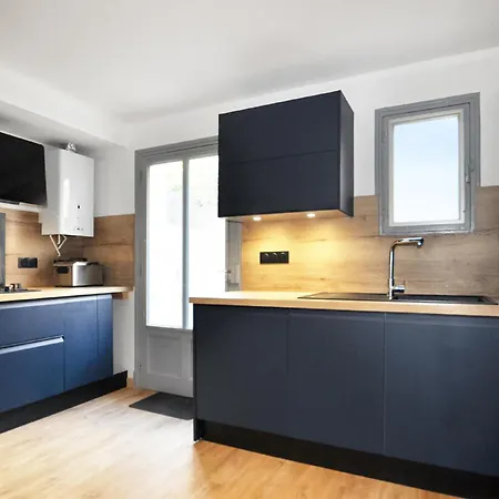 Cozy In With Kitchen Hotel 4*